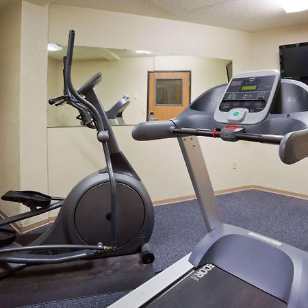 Americinn By Wyndham Fargo West Acres Екстер'єр фото