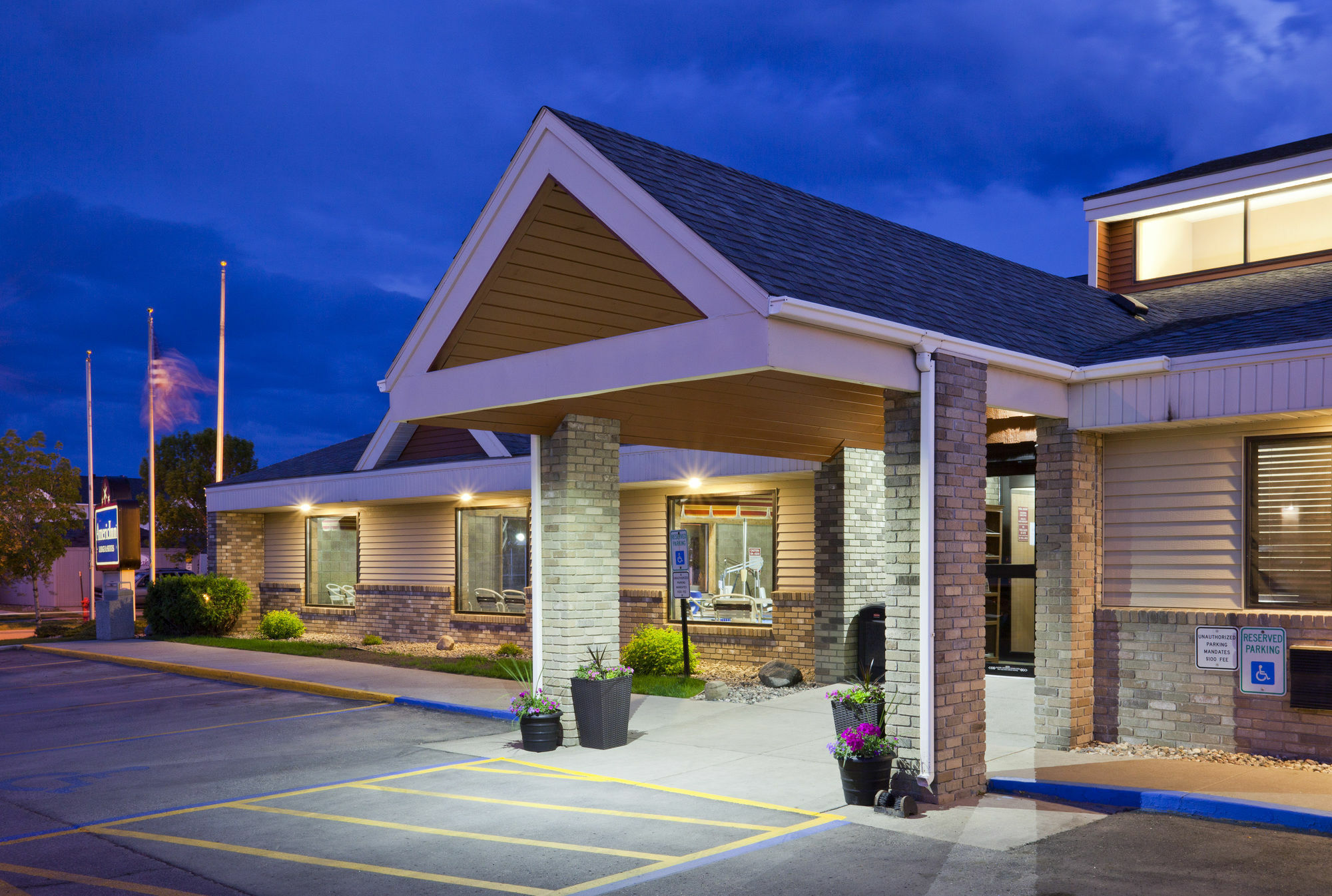 Americinn By Wyndham Fargo West Acres Екстер'єр фото